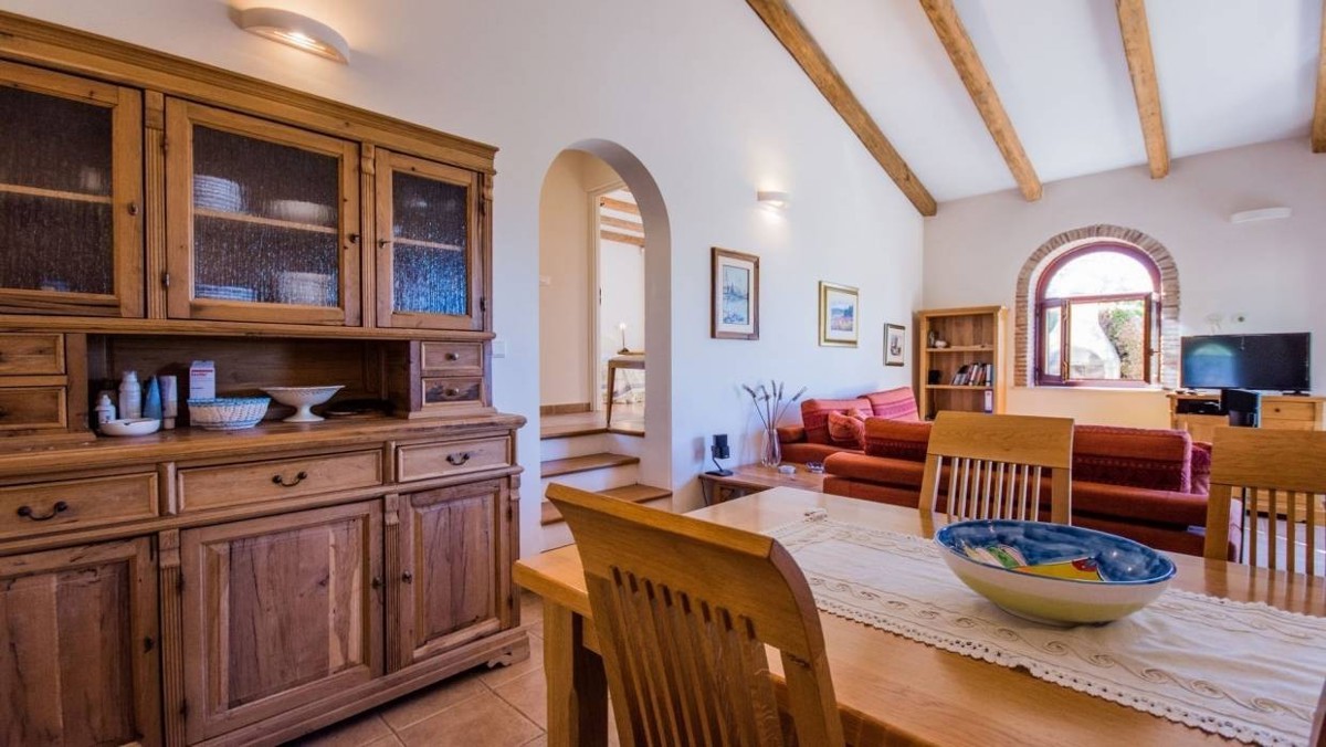 Dvojna hiša s pogledom na morje – 10 km od Poreča – Opremljena, 100 m²