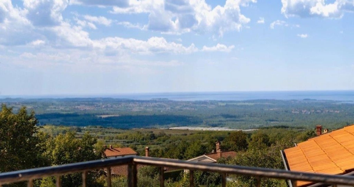 Hiša 7 km ob morja Poreč, 12 km
