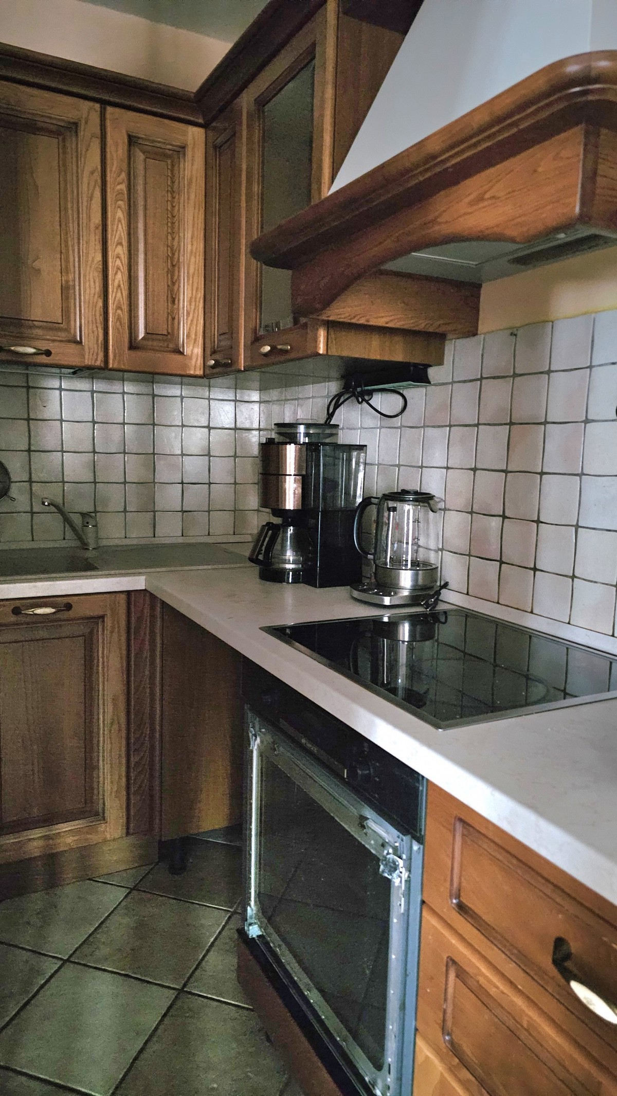 Kamnita vila z bazenom in wellnessom – okolica Poreča