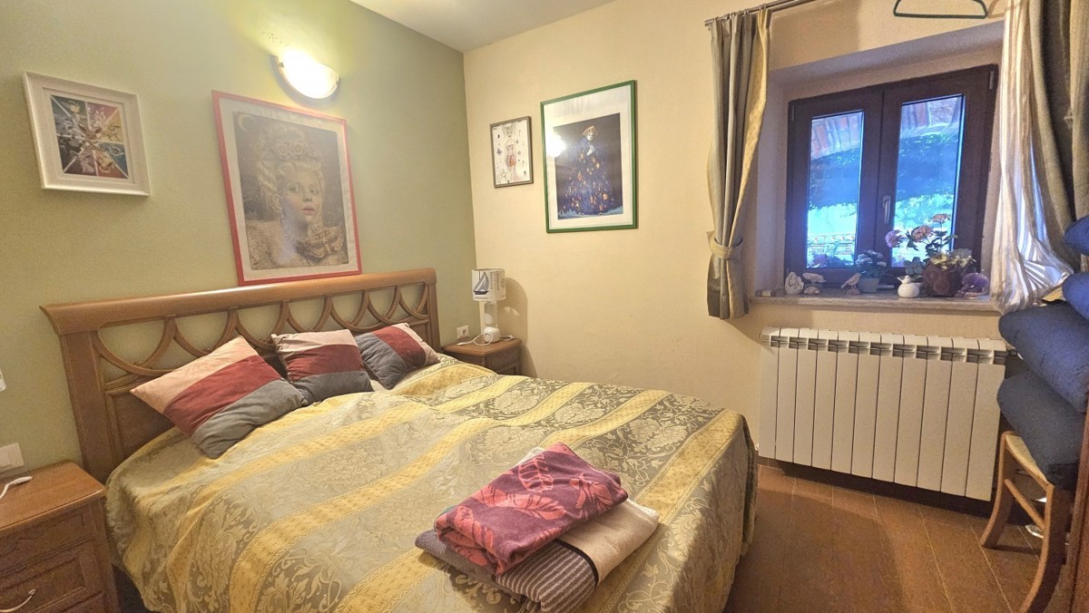 Kamnita vila z bazenom in wellnessom – okolica Poreča