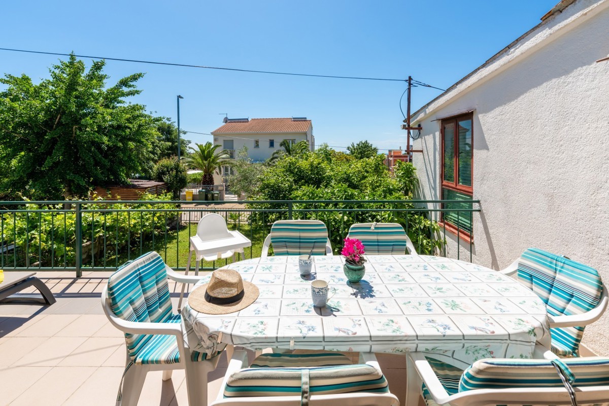 POREČ ca 800 m