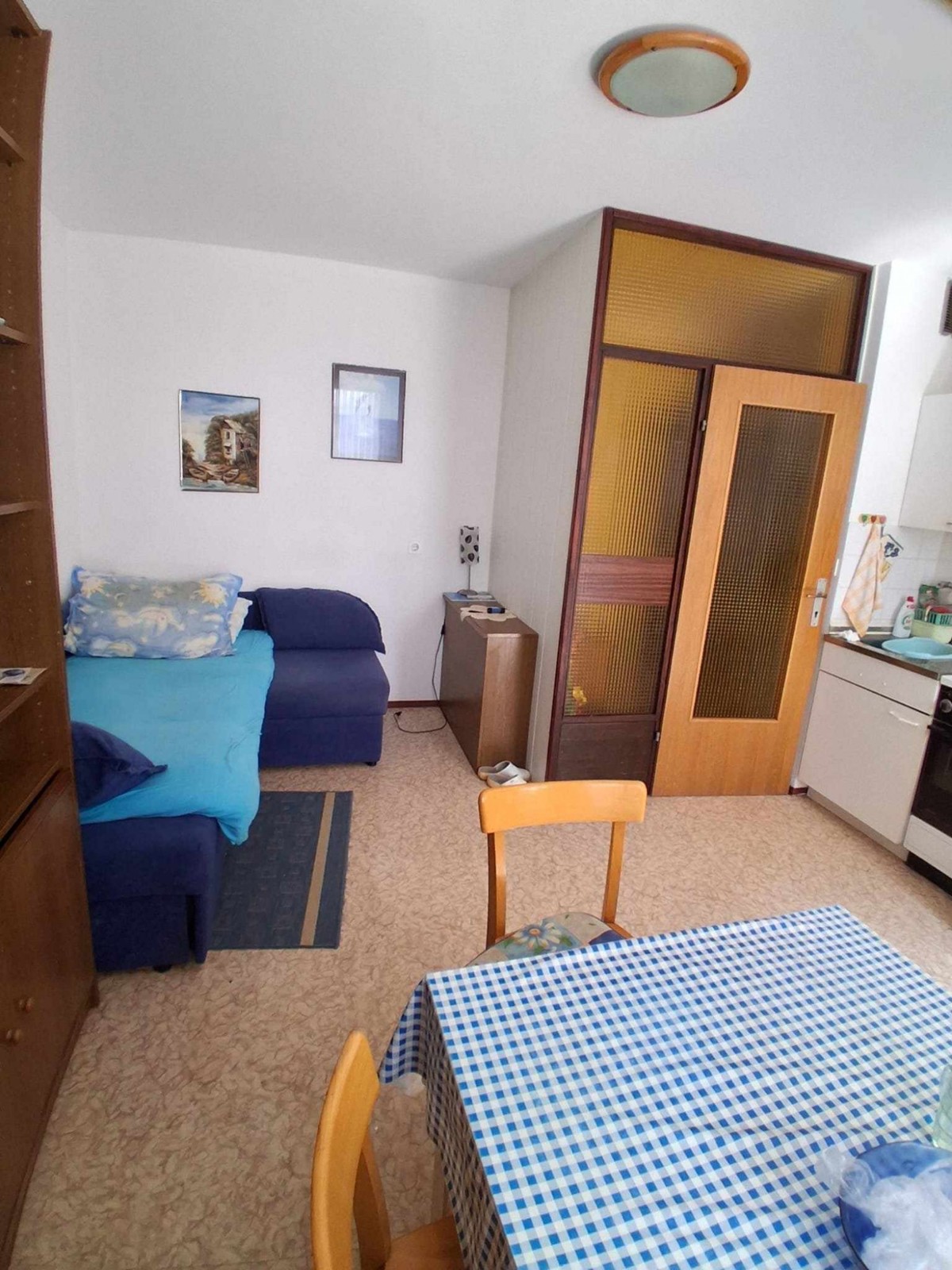 Prodaja stanovanje, Červar porat