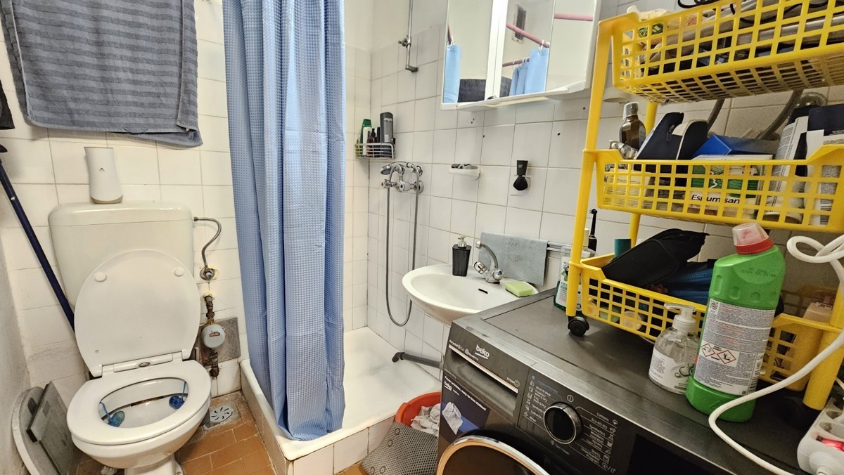 Stan v pritličju naprodaj v Červar Poratu – 30,38 m², 1 spalnica, terasa