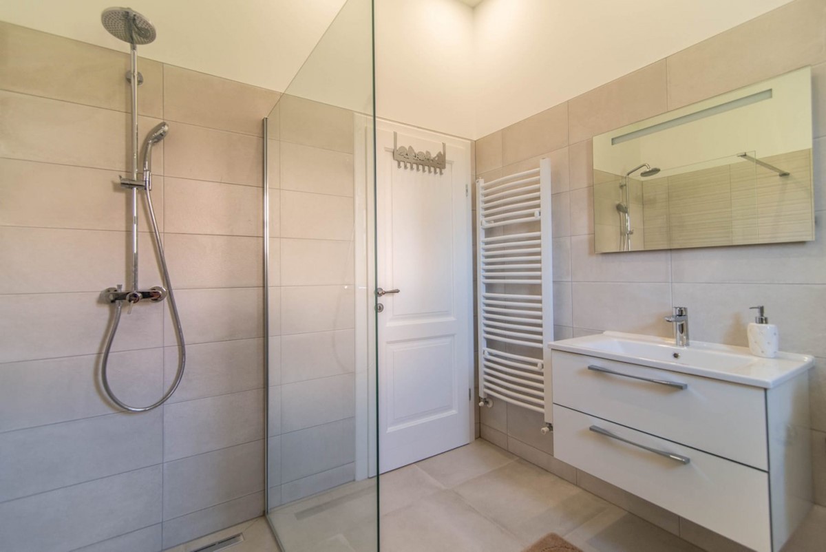 Poreč Vila sa bazenom, cca 3 km ob morja