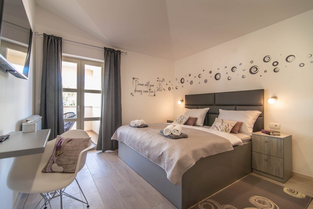 Poreč Vila sa bazenom, cca 3 km ob morja