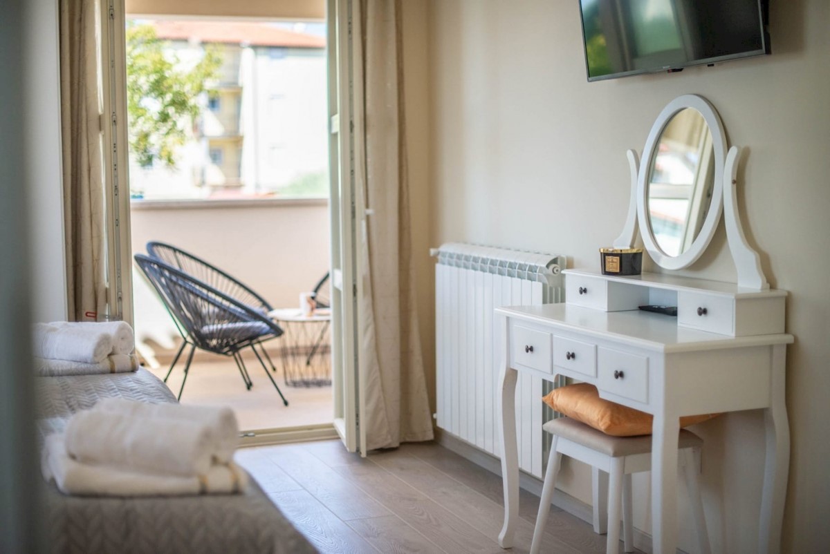 Poreč Vila sa bazenom, cca 3 km ob morja