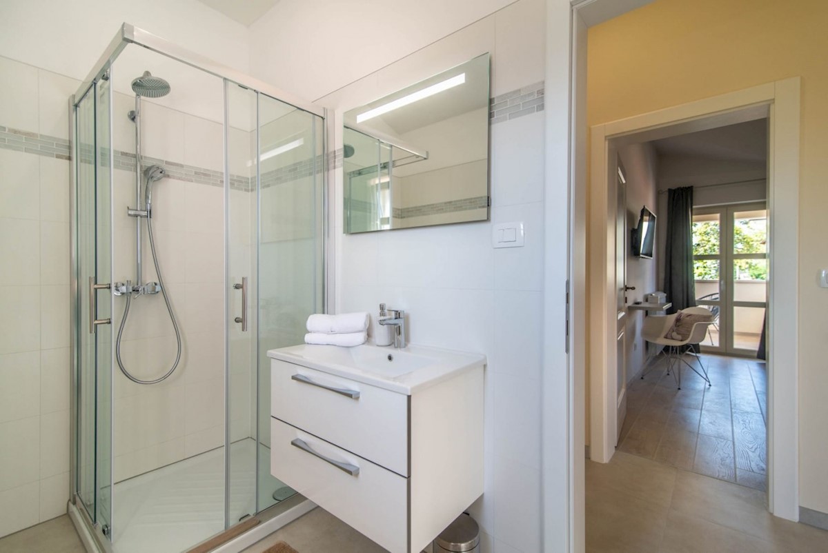Poreč Vila sa bazenom, cca 3 km ob morja