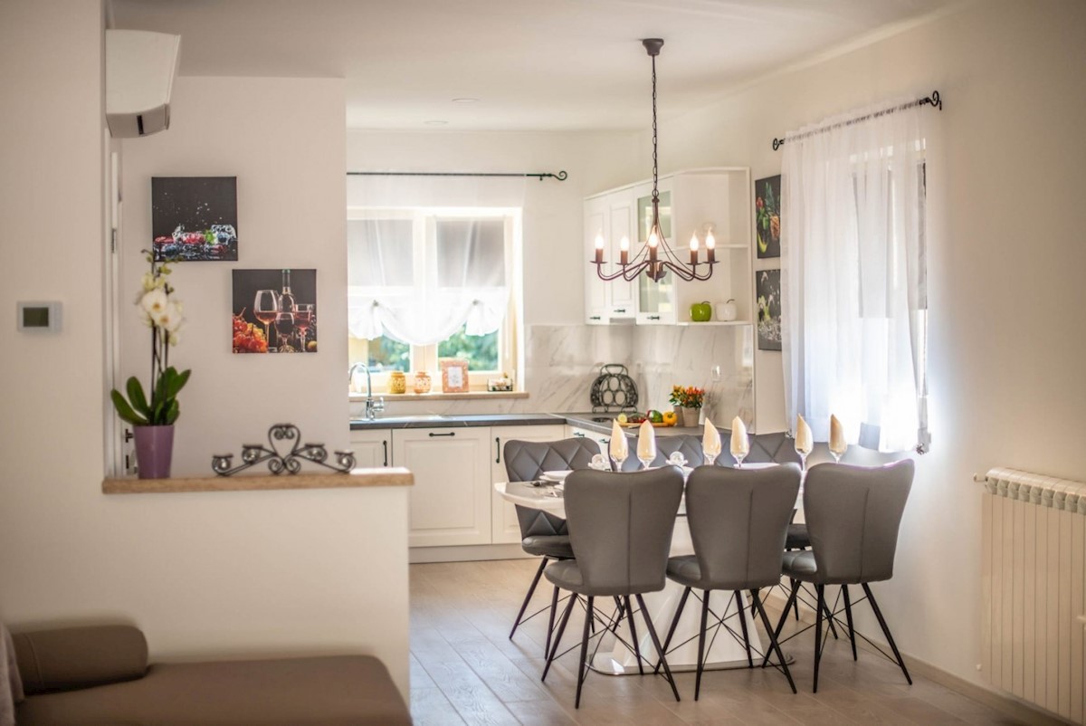Poreč Vila sa bazenom, cca 3 km ob morja