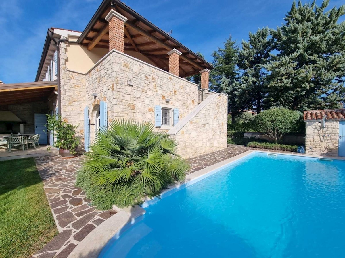 kamnita Vila Poreč, 1 km od morja