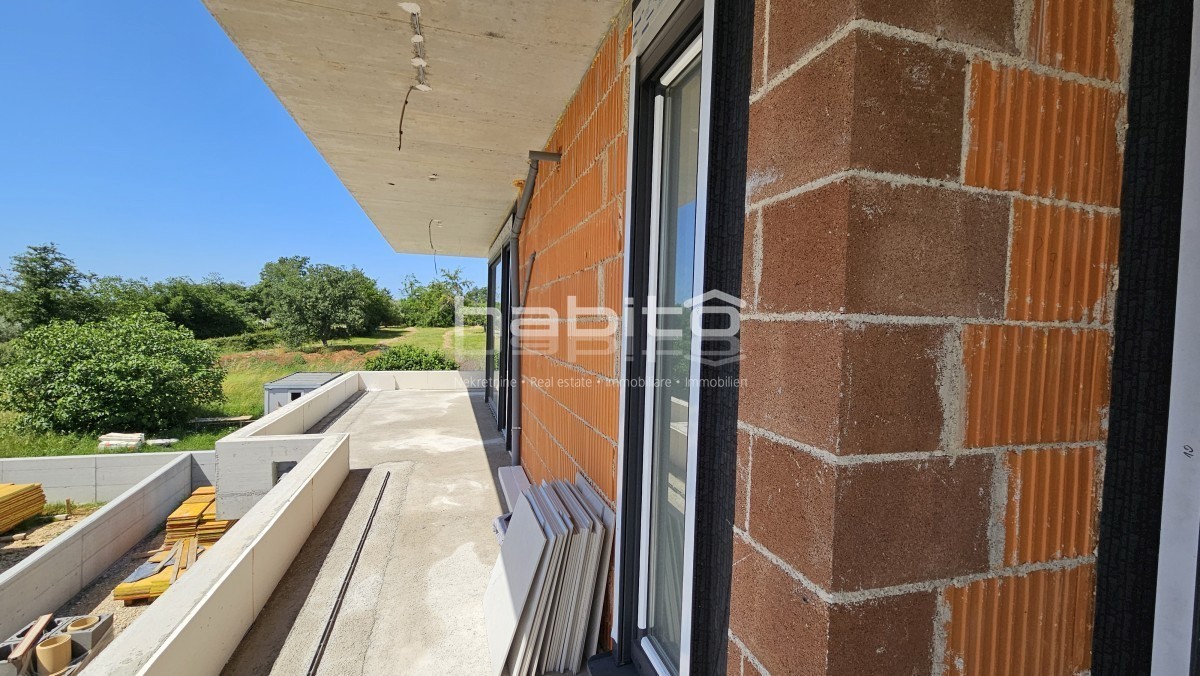 Poreč - Luksuzna moderna vila z bazenom, blizu morja
