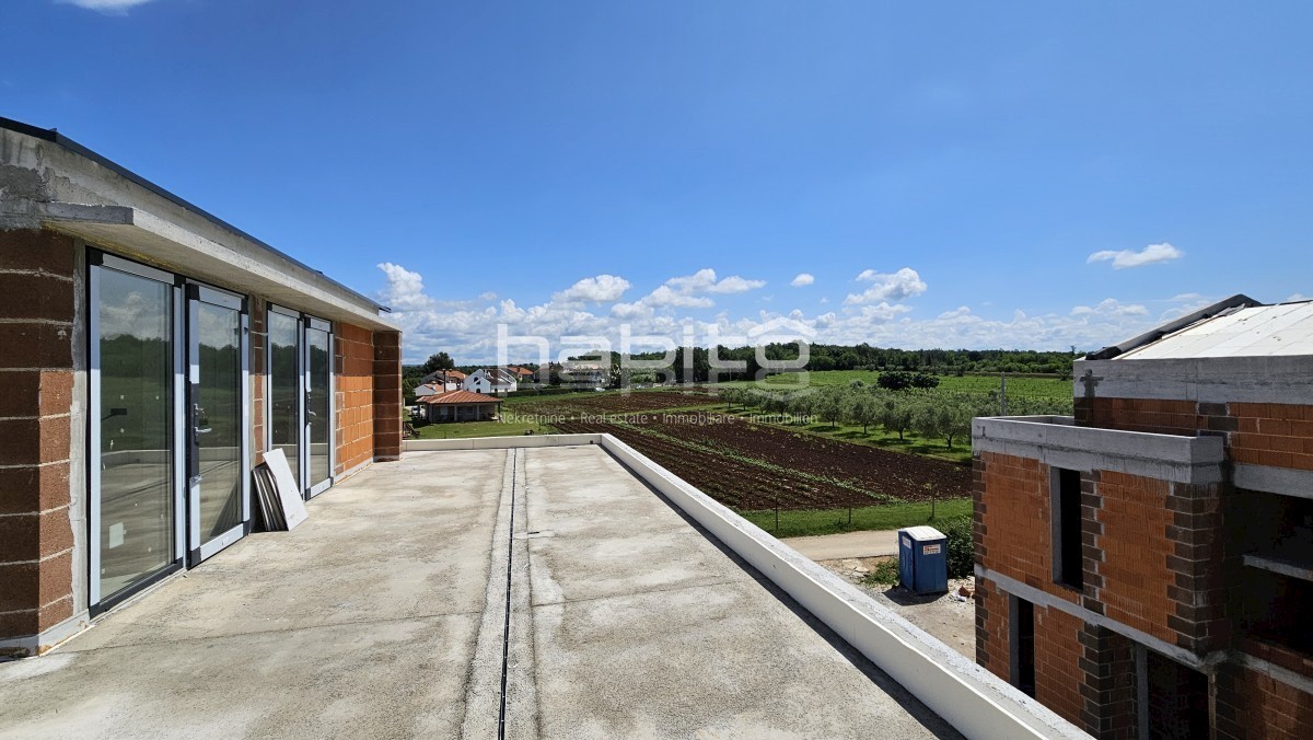 Poreč - Luksuzna moderna vila z bazenom, blizu morja
