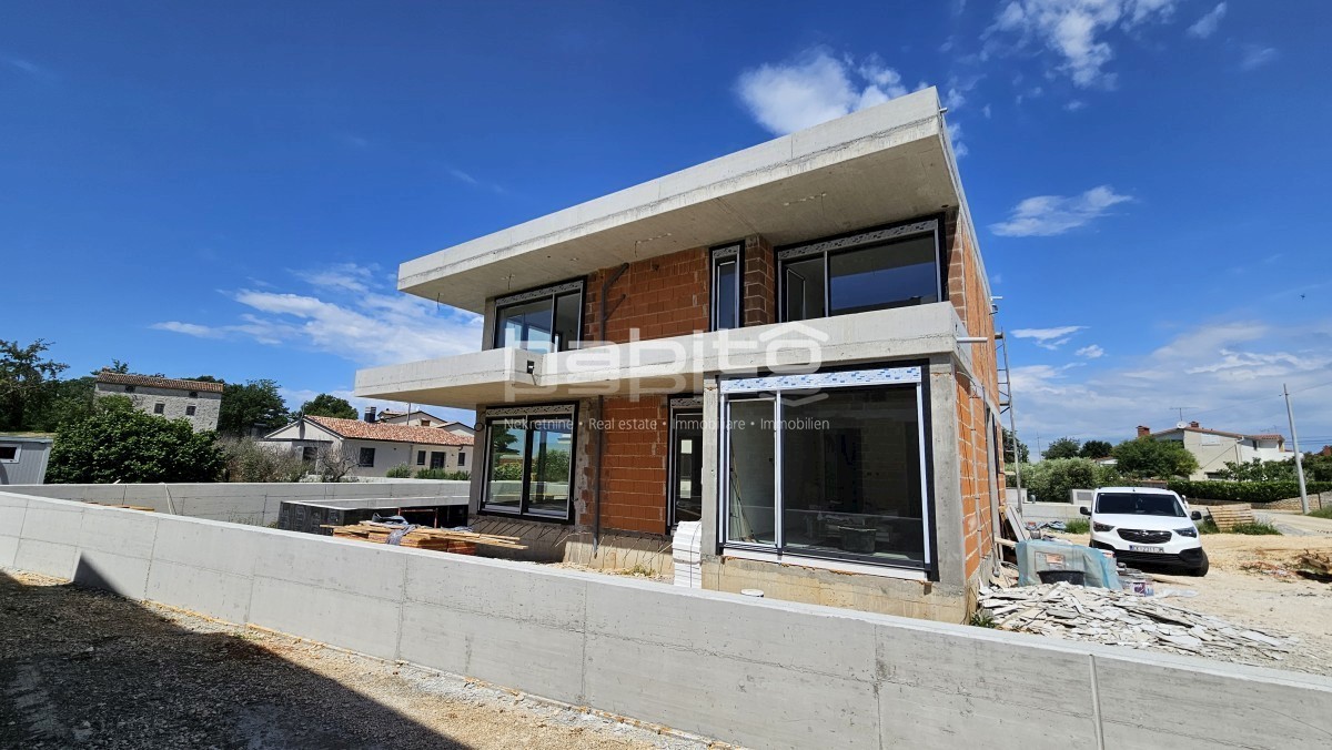 Poreč - Luksuzna moderna vila z bazenom, blizu morja