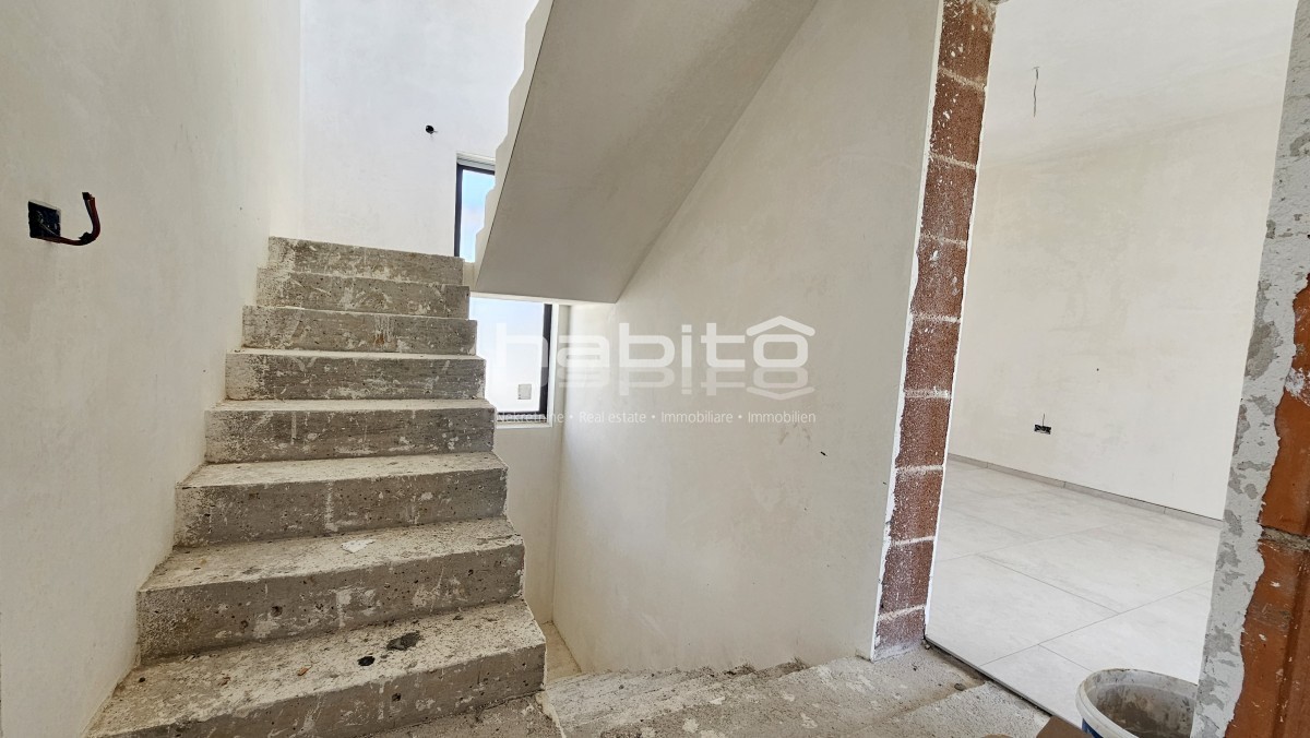 Poreč - Luksuzna moderna vila z bazenom, blizu morja