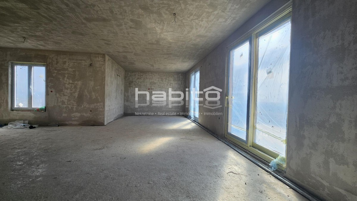 Istra, Poreč, novo stanovanje od 167 m2, 2. nadstropje, pogled na morje, 1500 m od morja