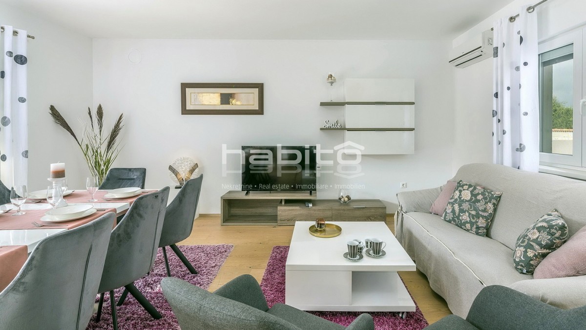 Poreč, samostojna hiša 134 m2 z bazenom