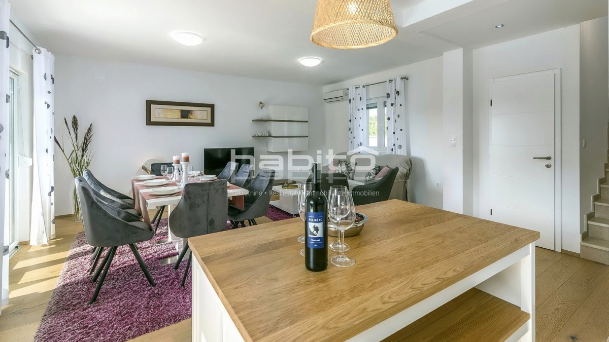 Poreč, samostojna hiša 134 m2 z bazenom
