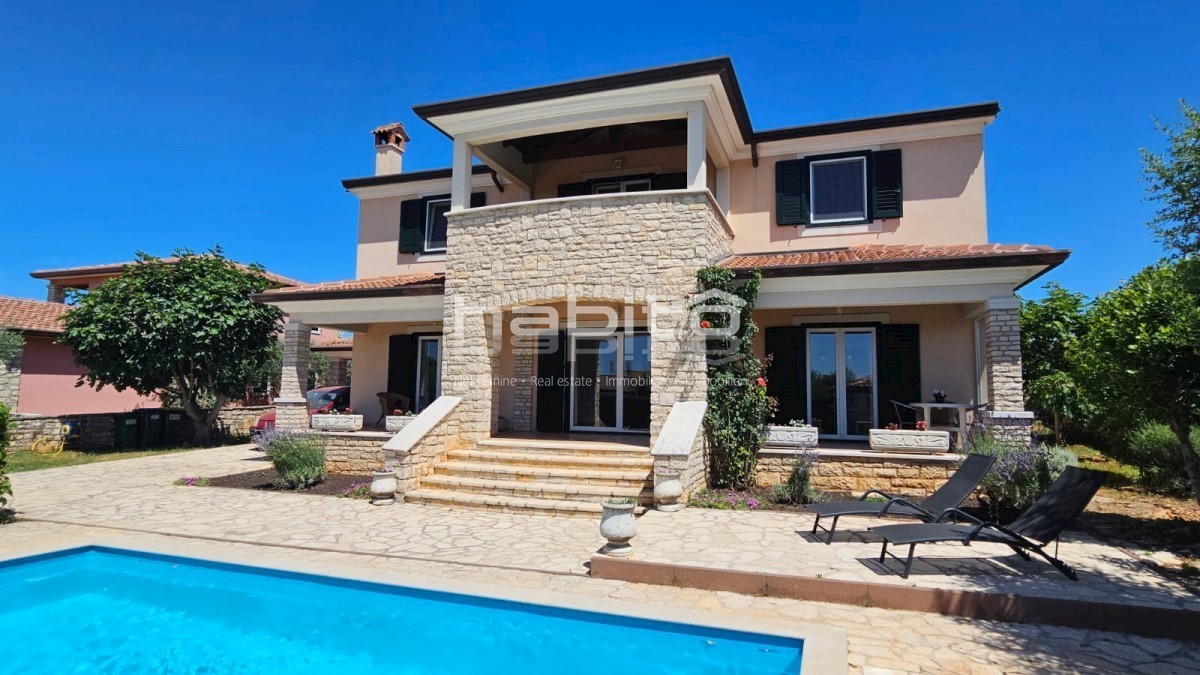 Poreč okolica - Komforna kuća sa bazenom i pogledom na more