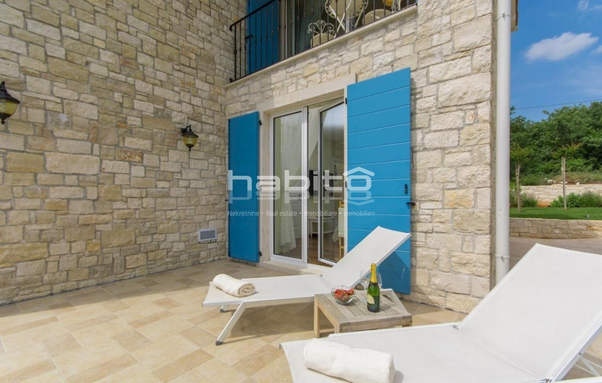 Poreč, Višnjan - Kamnita vila s pogledom na morje, bazenom in jacuzzijem