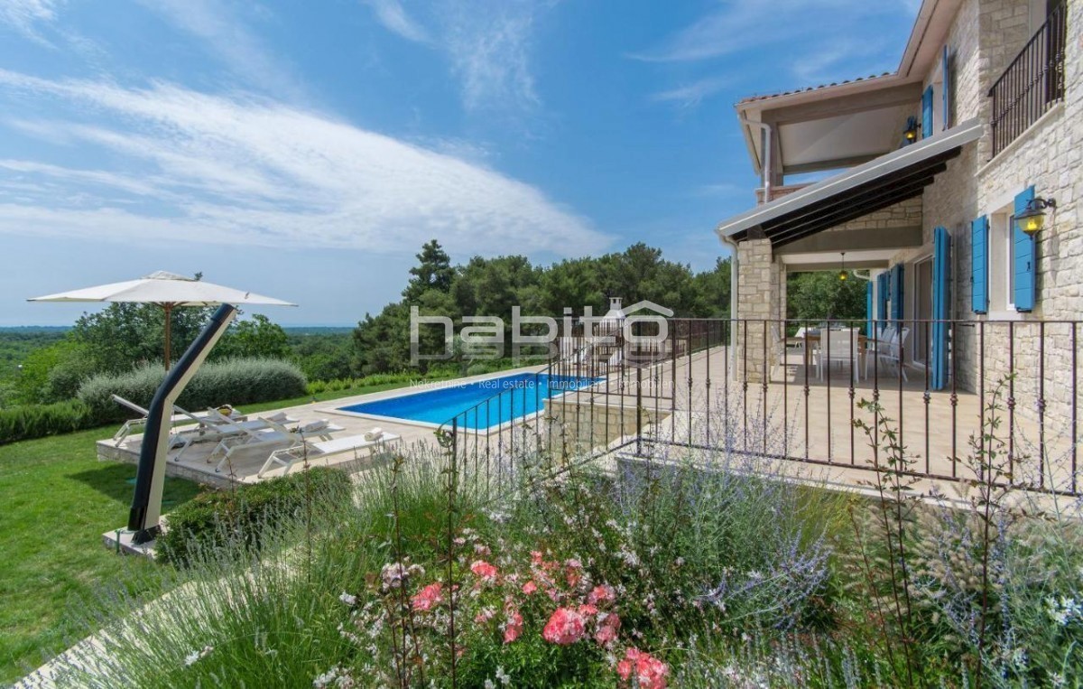 Poreč, Višnjan - Kamnita vila s pogledom na morje, bazenom in jacuzzijem