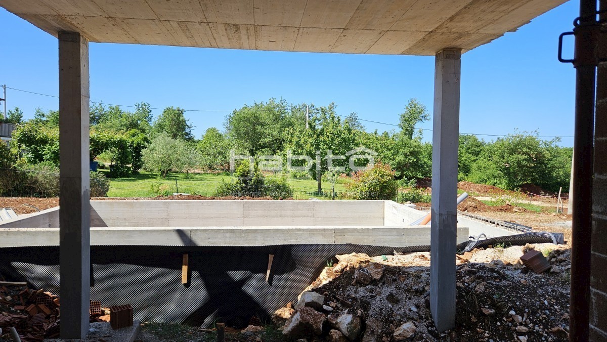Okolica Poreča - Samostojna hiša z bazenom 5 km od morja