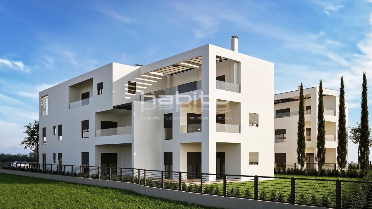 Poreč, stanovanje v gradnji 99 m2 z vrtom 84 m2, 1500 m od morja