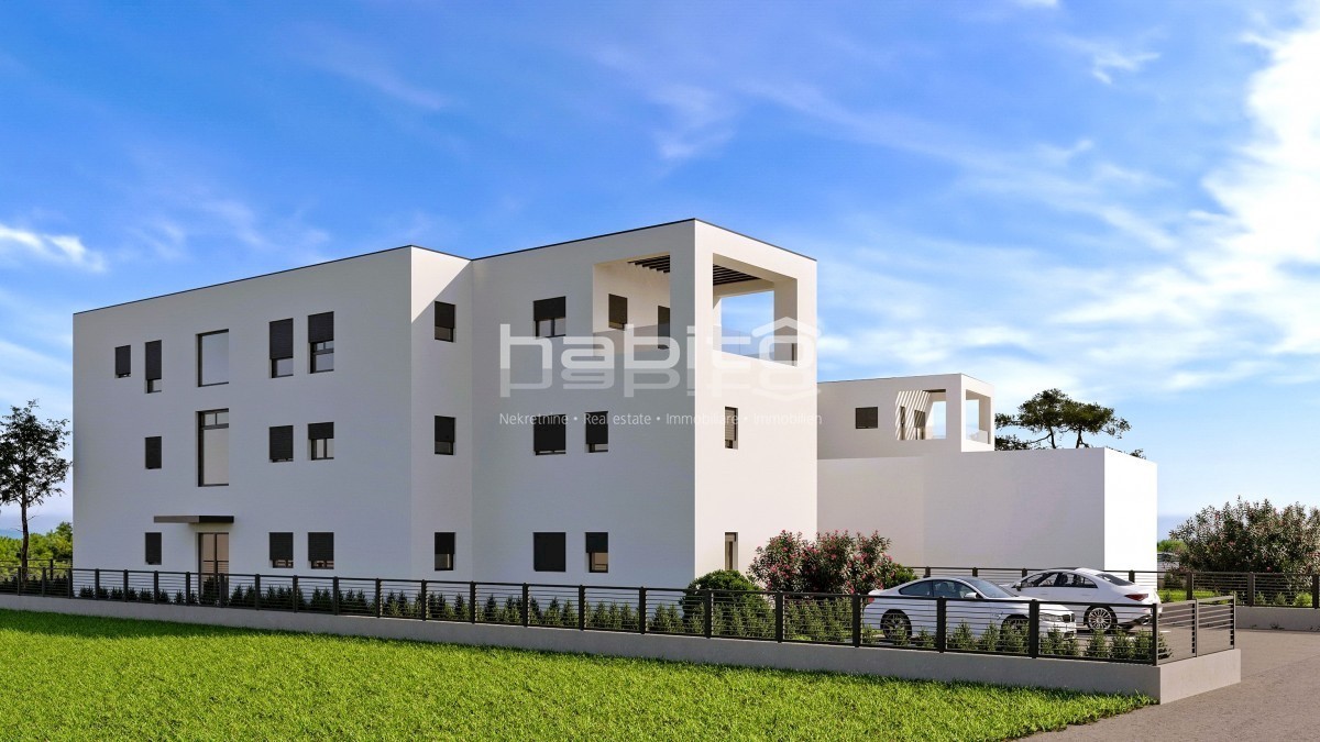 Poreč, stanovanje v gradnji 99 m2 z vrtom 84 m2, 1500 m od morja