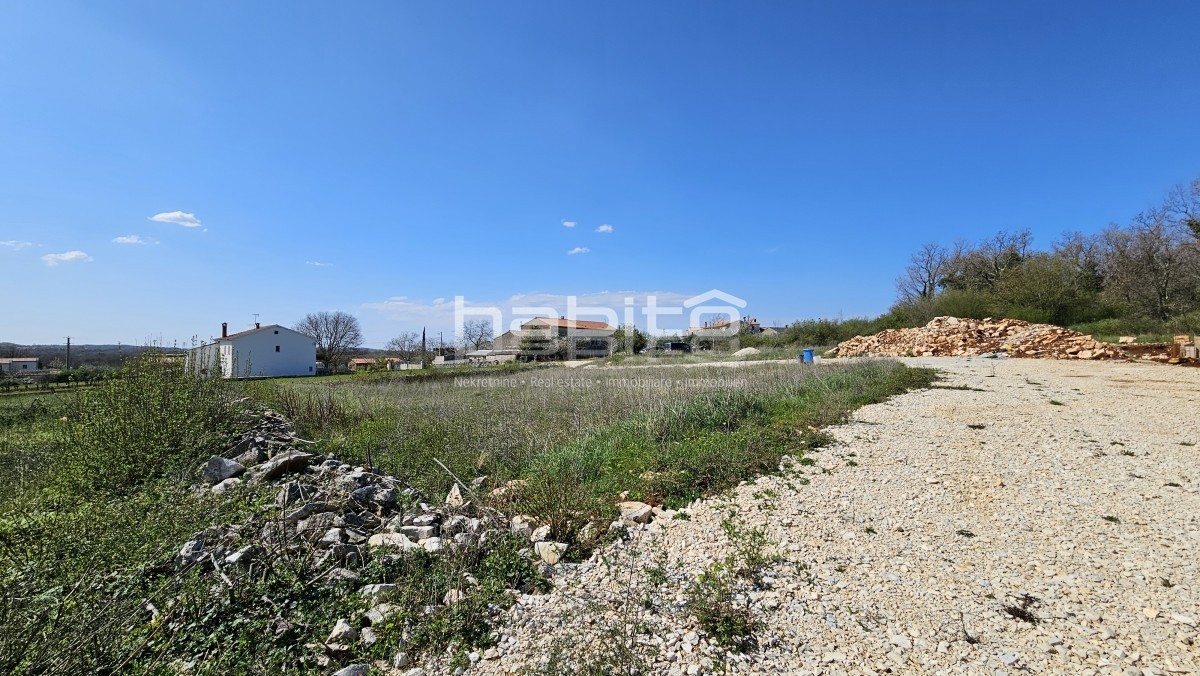 Okolica Poreča, Lovreč - Gradbena parcela na lepi in mirni lokaciji