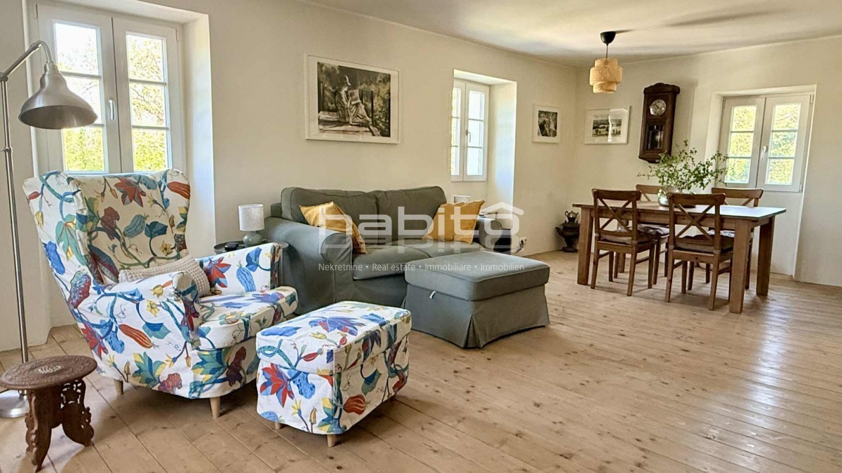 Prenovljena kamnita hiša z očarljivim pogledom na Motovun