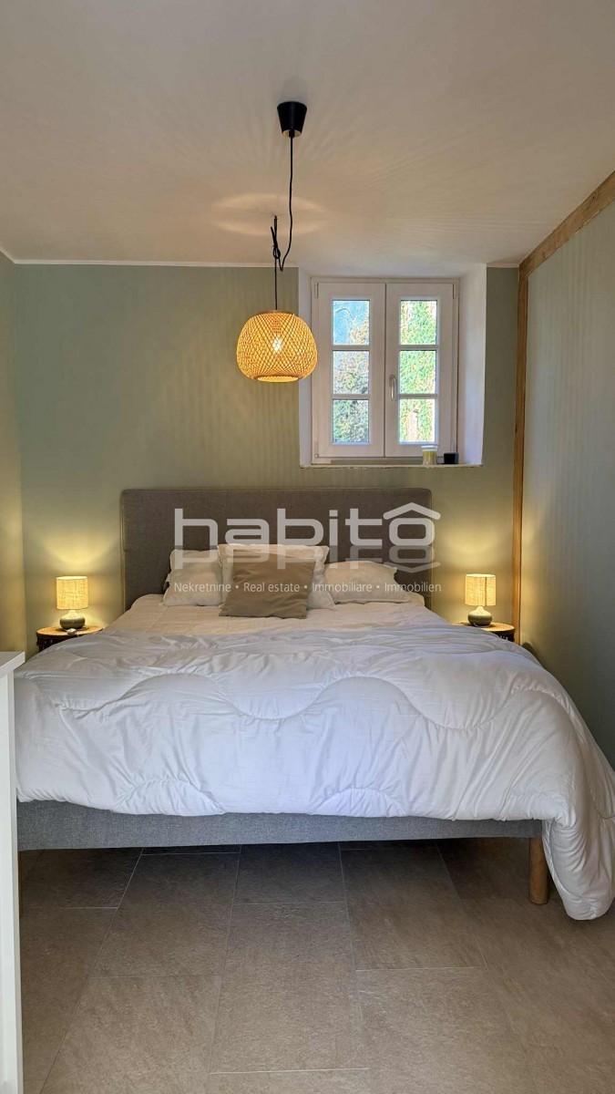 Prenovljena kamnita hiša z očarljivim pogledom na Motovun