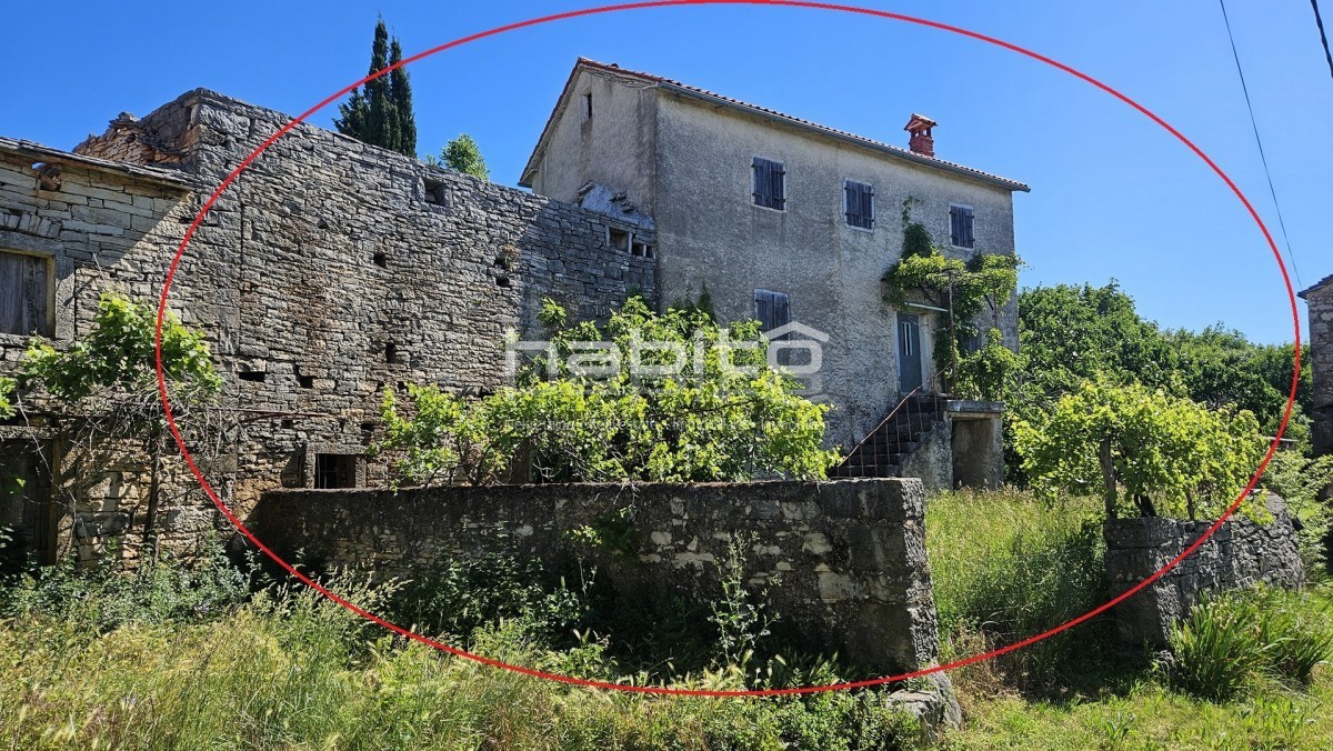 Oprtalj, Zrenj - OAZA MIRU, PANORAMSKI RAZGLED! Čudovita kamnita hiša z velikim vrtom