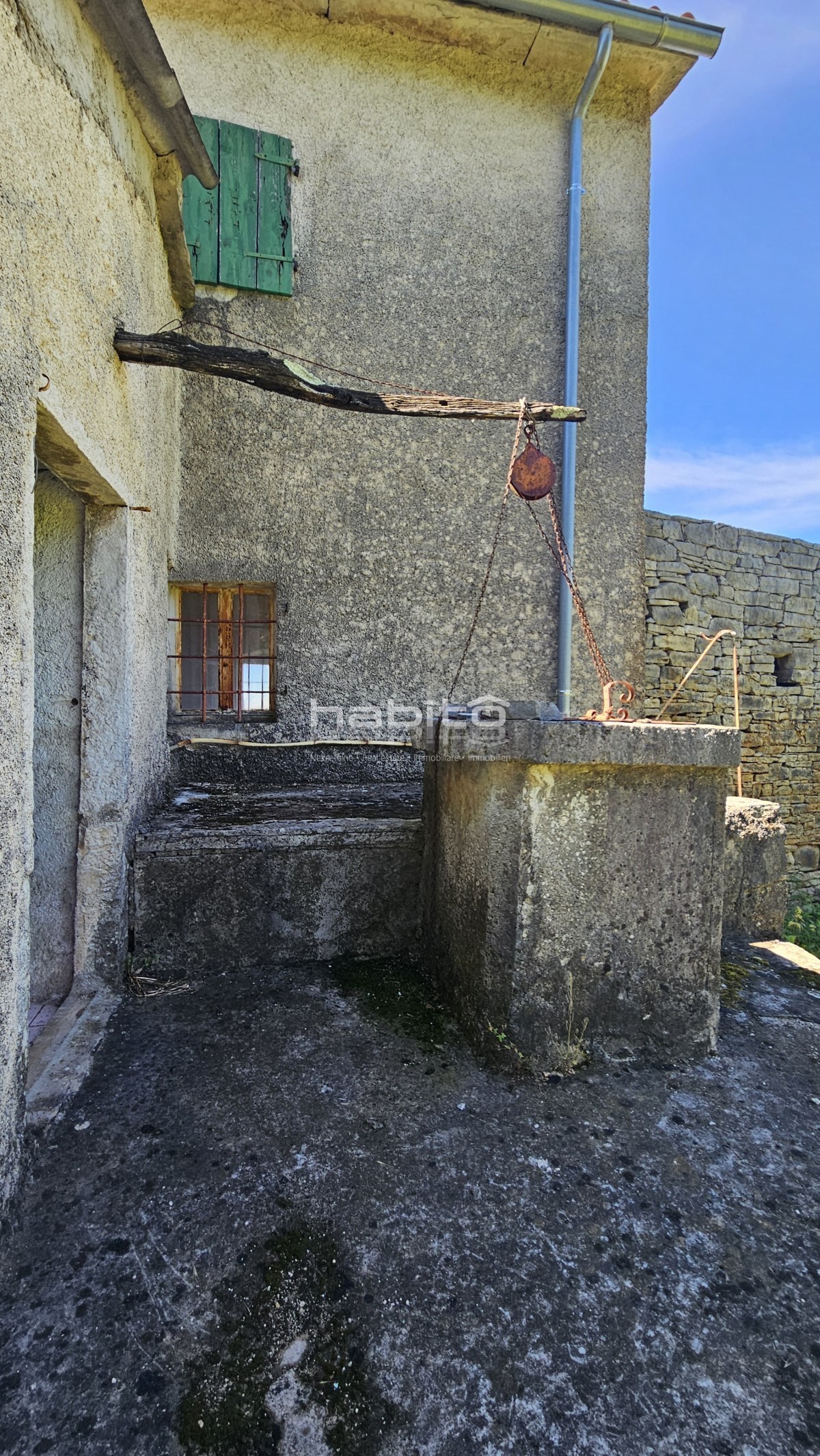 Oprtalj, Zrenj - OAZA MIRU, PANORAMSKI RAZGLED! Čudovita kamnita hiša z velikim vrtom