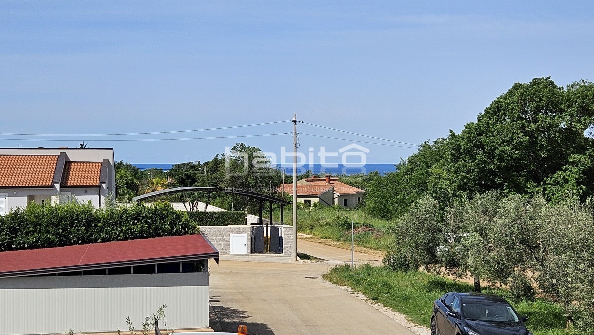 Poreč okolica - Prekrasna hiša na robu naselja s pogledom na morje
