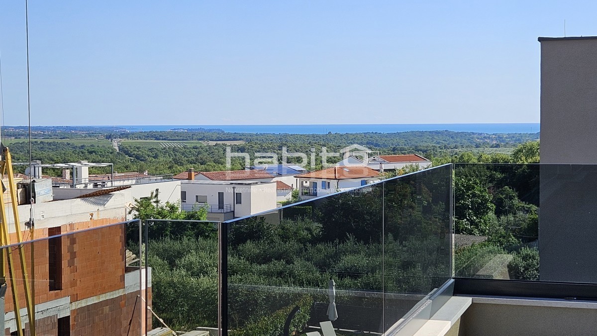 Luksuzni Penthouse s Panoramskim Pogledom na Morje v Okolici Poreča