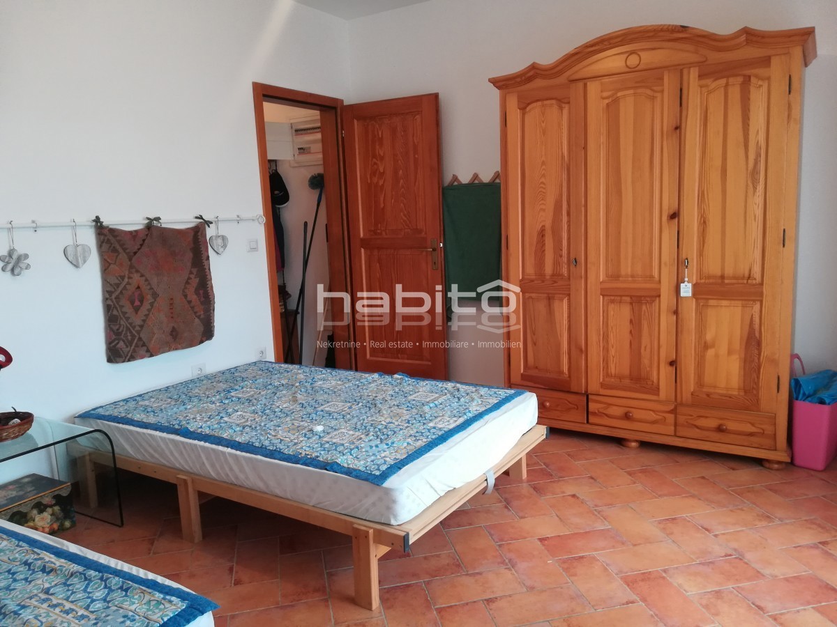 Poreč 7 km - Samostojna kamnita hiša blizu mesta