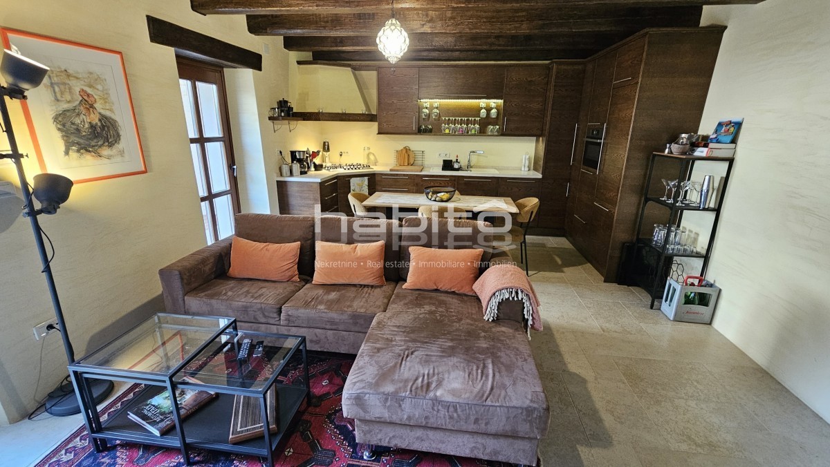 Okolica Poreča - Edinstvena kamnita hiša blizu morja, 2 spalnici, 2 kopalnici