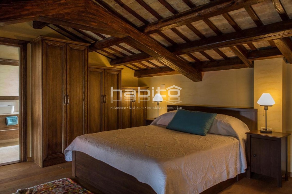 Okolica Poreča - Edinstvena kamnita hiša blizu morja, 2 spalnici, 2 kopalnici