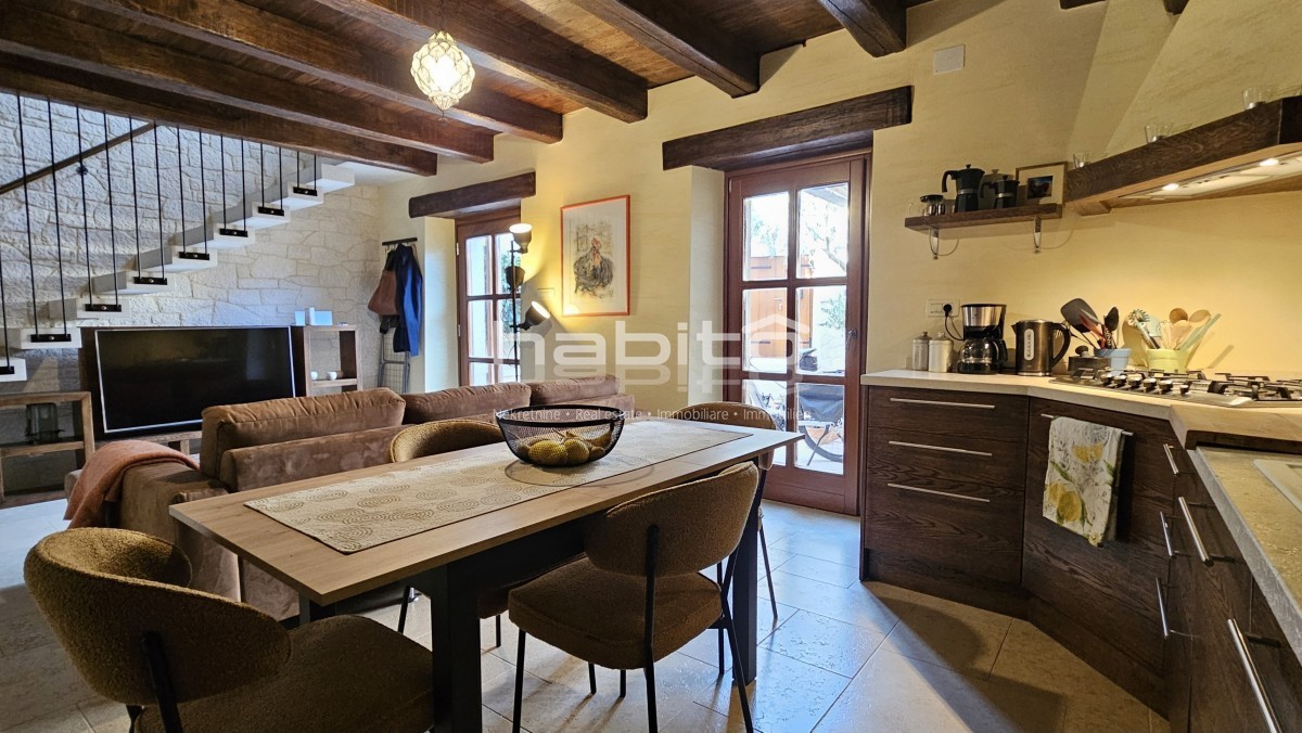 Okolica Poreča - Edinstvena kamnita hiša blizu morja, 2 spalnici, 2 kopalnici