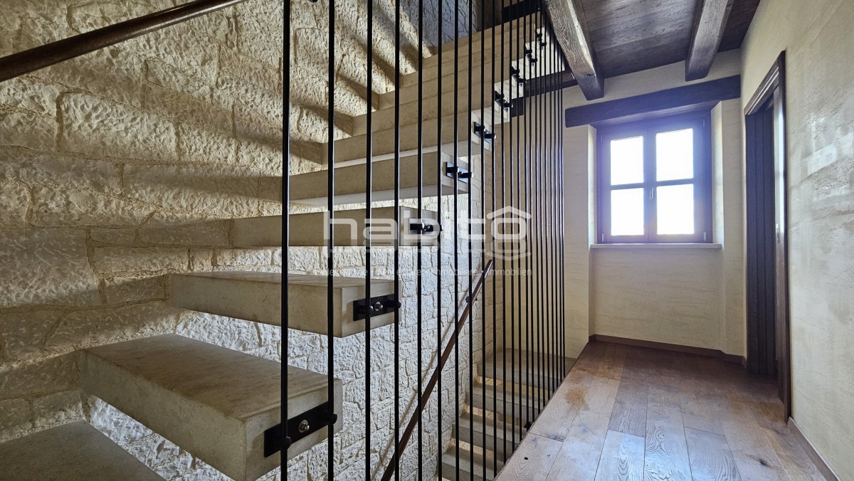 Okolica Poreča - Edinstvena kamnita hiša blizu morja, 2 spalnici, 2 kopalnici