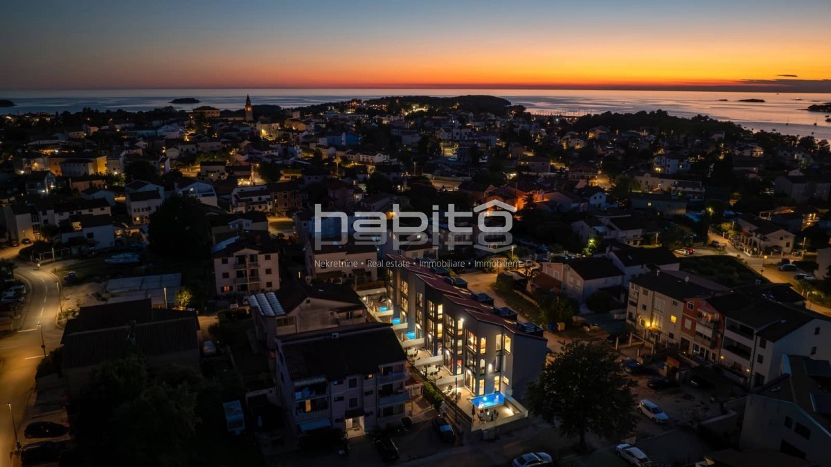Poreč okolica - Luksuzna hiša z bazenom le 700 m od morja