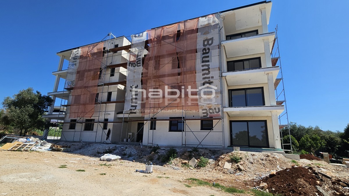 Poreč - Novo stanovanje s pogledom na morje, 2 spalnici, DVIGALO, 2 parkirni mesti