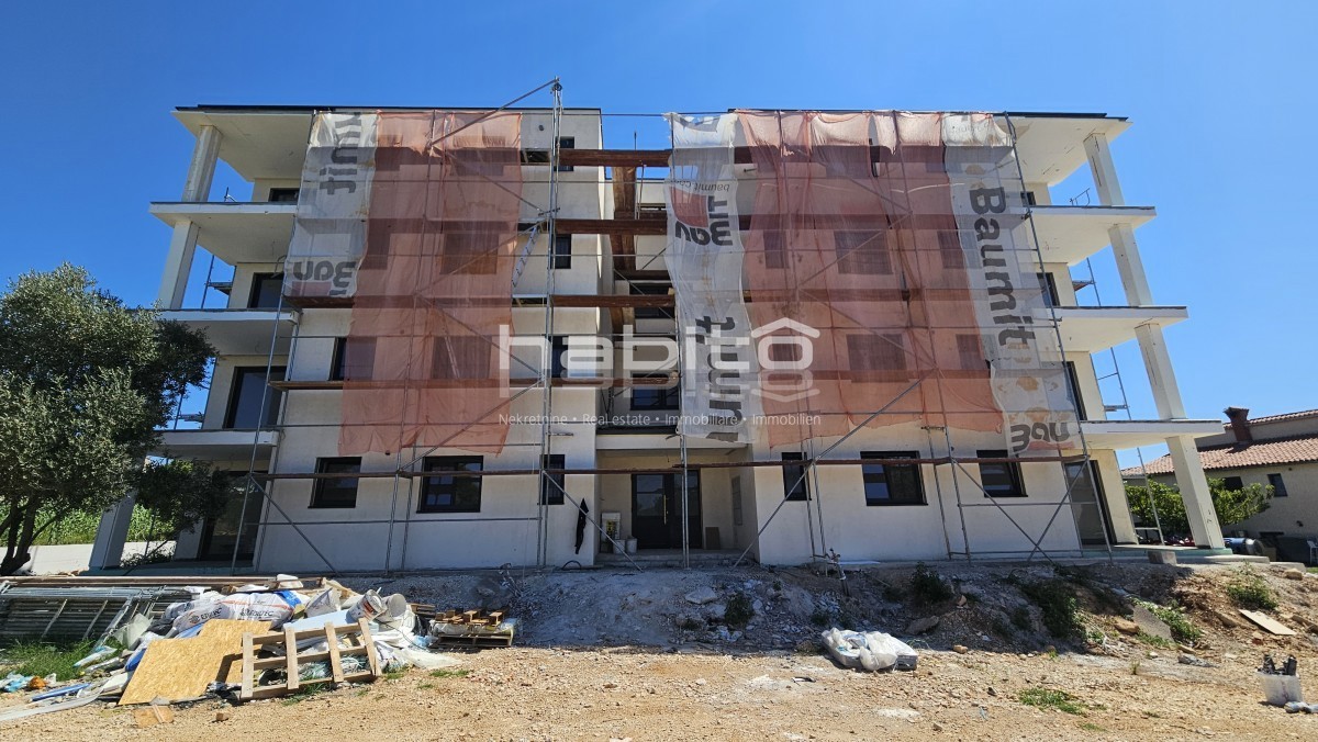 Poreč - Novo stanovanje s pogledom na morje, 2 spalnici, DVIGALO, 2 parkirni mesti