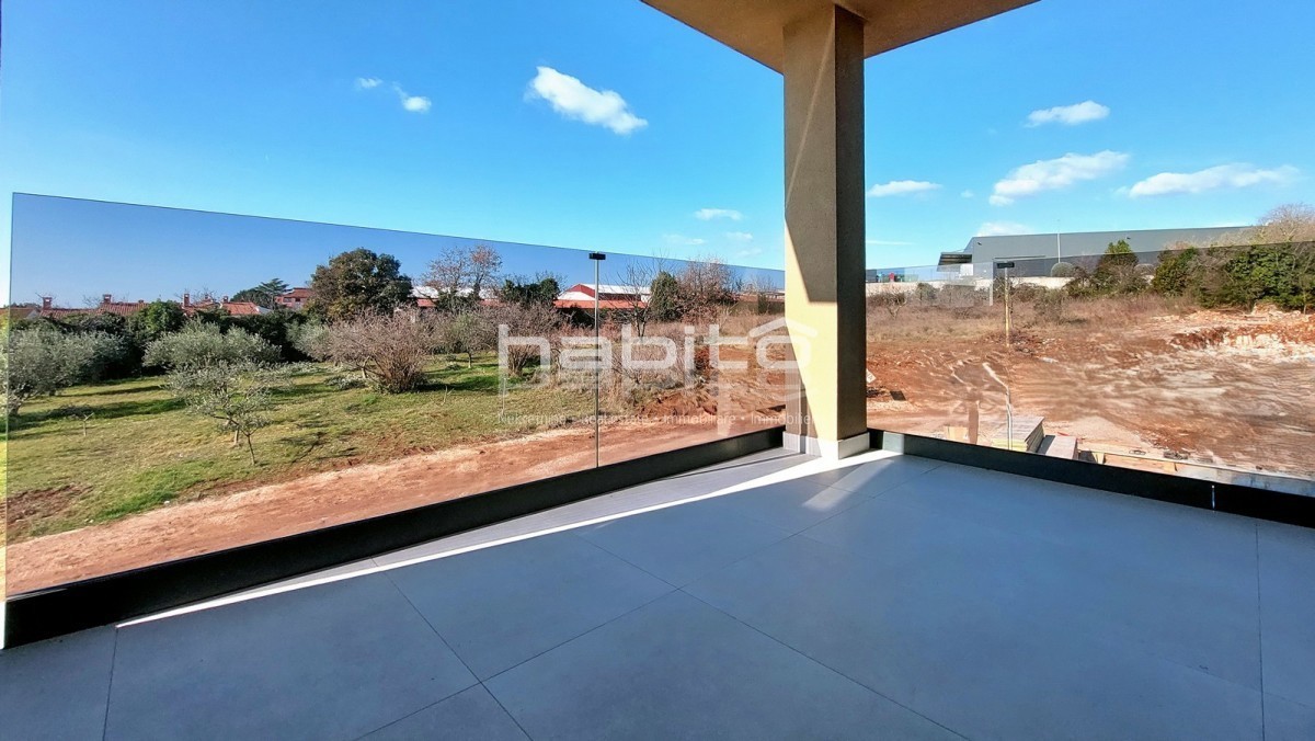 Poreč - Novo stanovanje s pogledom na morje, 2 spalnici, DVIGALO, 2 parkirni mesti