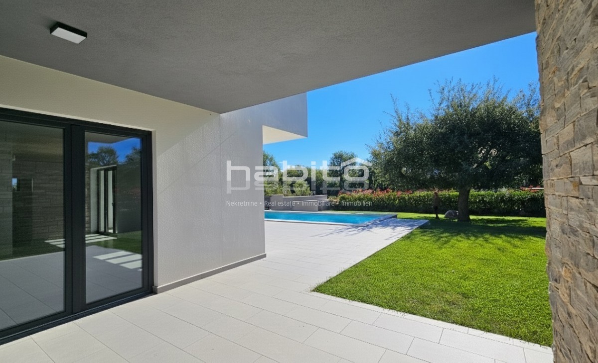 Okolica Poreča - Moderna Vila z Bazenom blizu Poreča in Morja