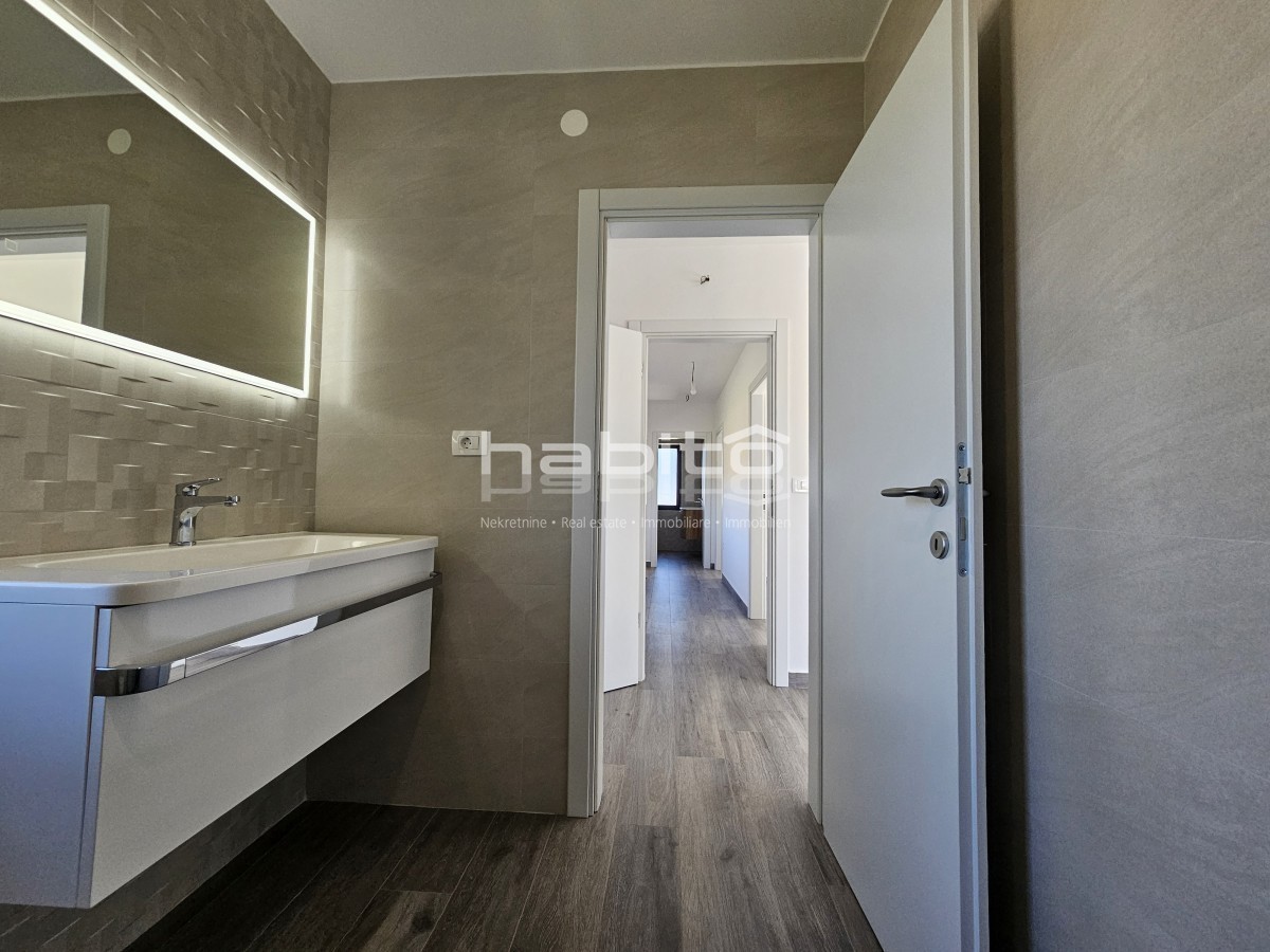 Okolica Poreča - Moderna Vila z Bazenom blizu Poreča in Morja