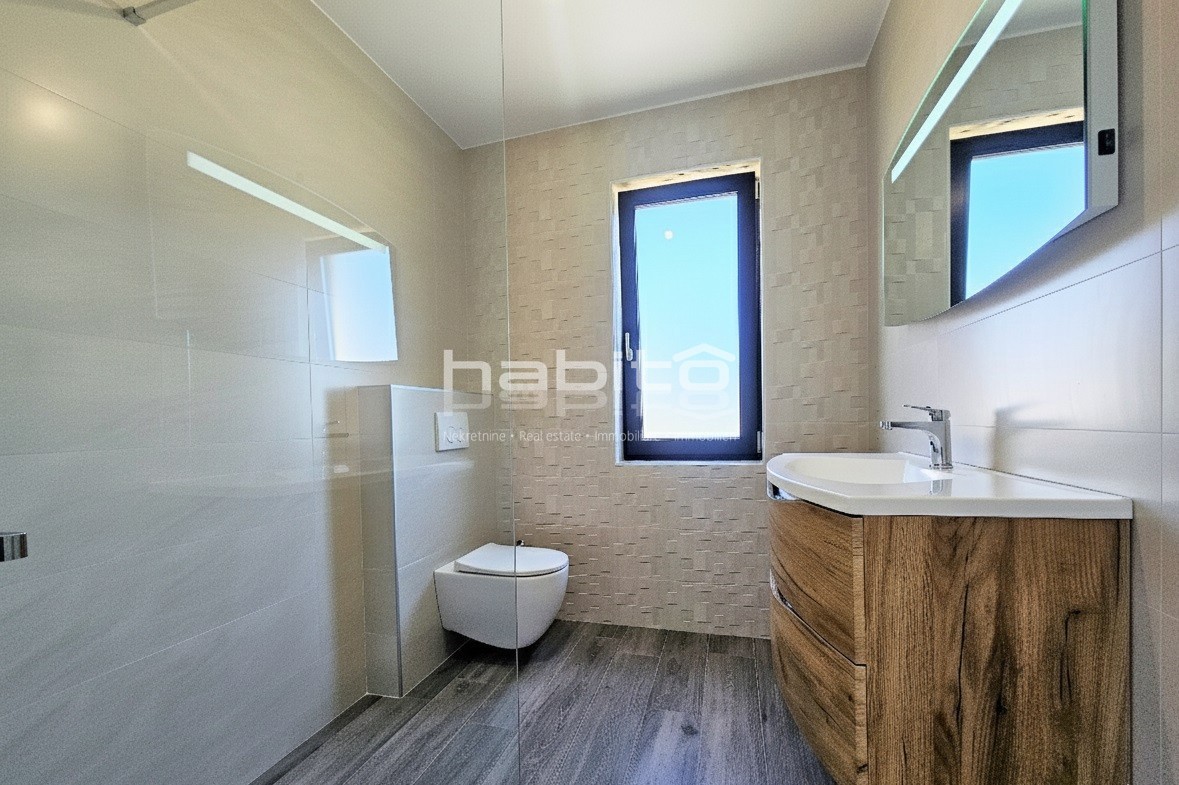 Okolica Poreča - Moderna Vila z Bazenom blizu Poreča in Morja