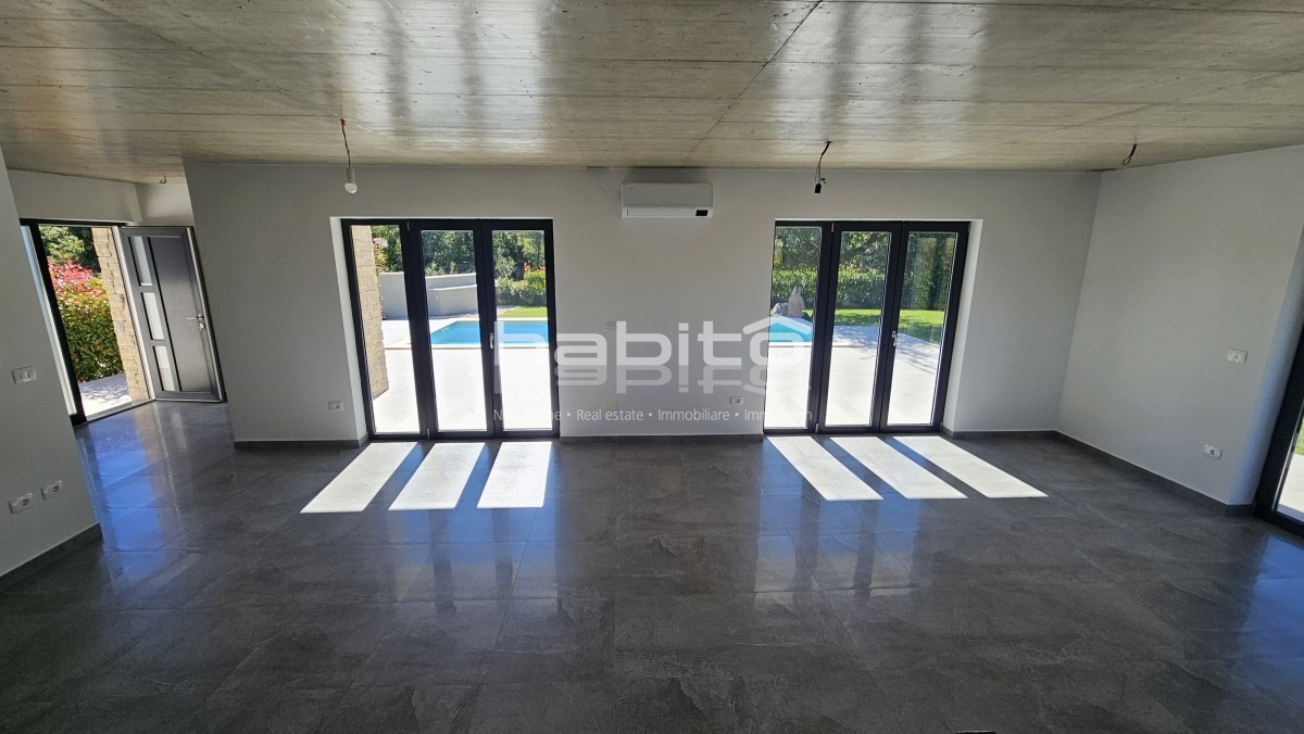 Okolica Poreča - Moderna Vila z Bazenom blizu Poreča in Morja