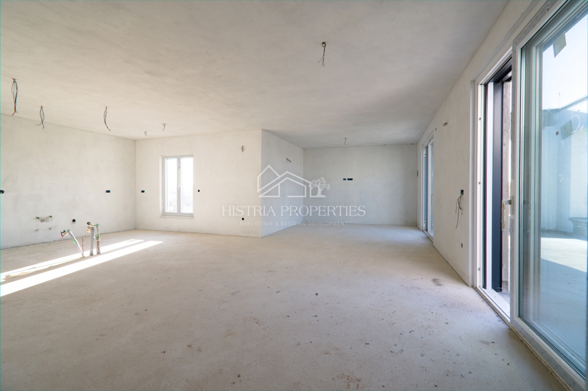 Prostornost, udobje, kakovost in neustavljiv razgled iz popolnega penthousea