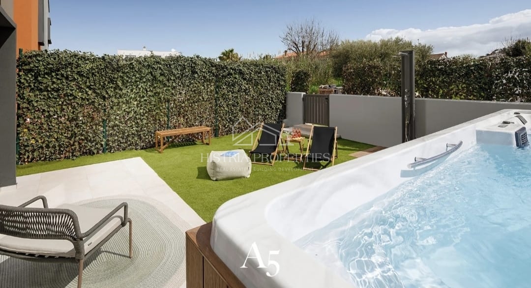 Moderna in opremljena hiša z bazenom, kategorizirana za turistični najem