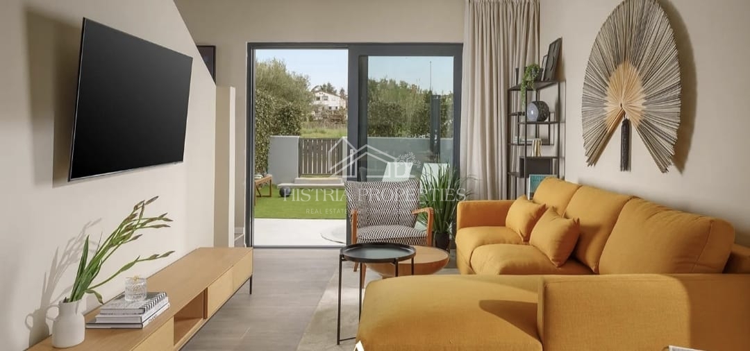 Moderna in opremljena hiša z bazenom, kategorizirana za turistični najem