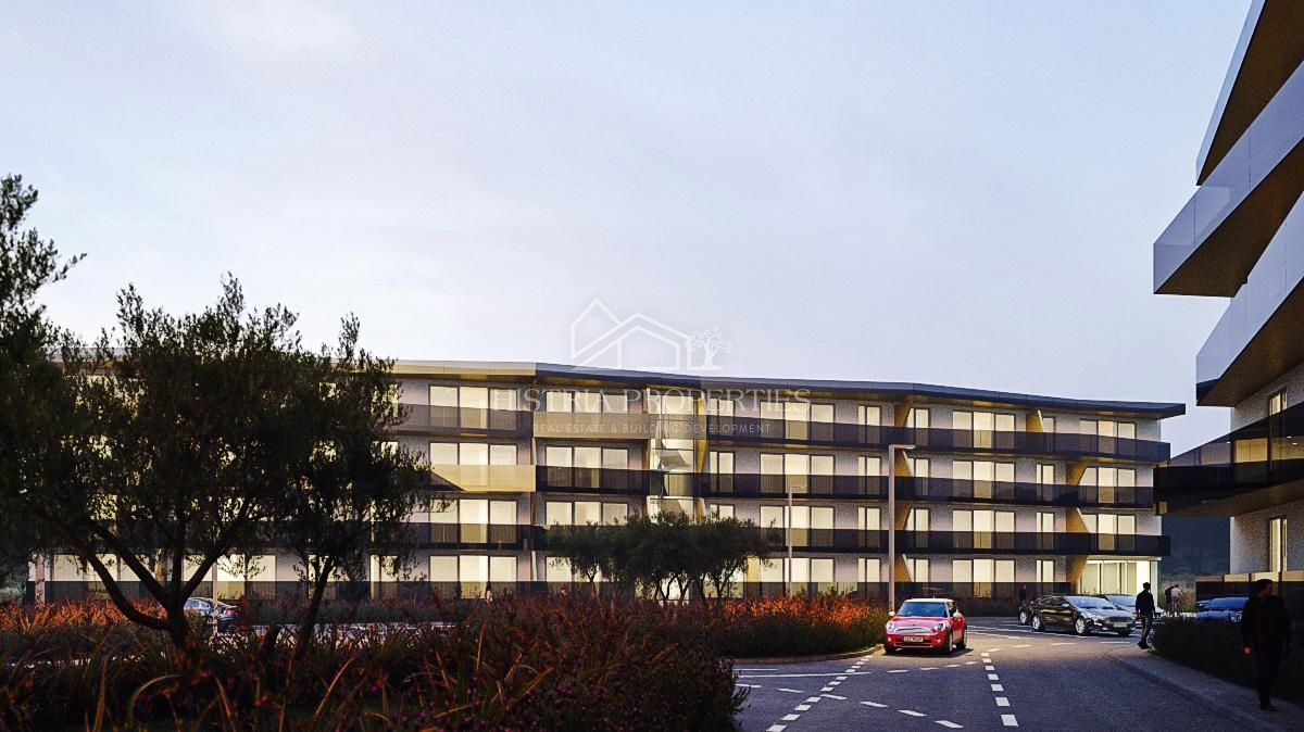 Luksuzna novogradnja z garažo le nekaj korakov od plaže v čudovitem Poreču